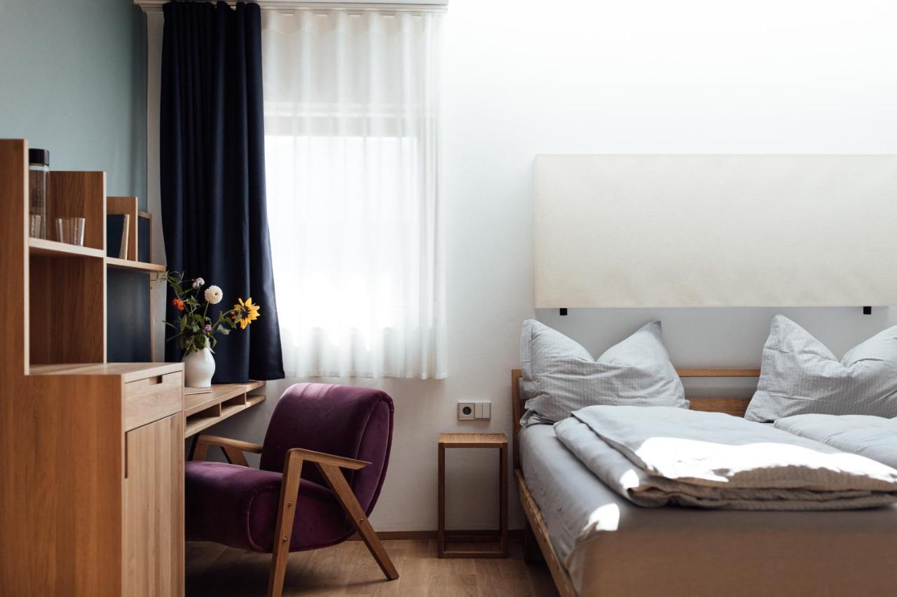 Haus Am Turm Hotel Випитено Екстериор снимка
